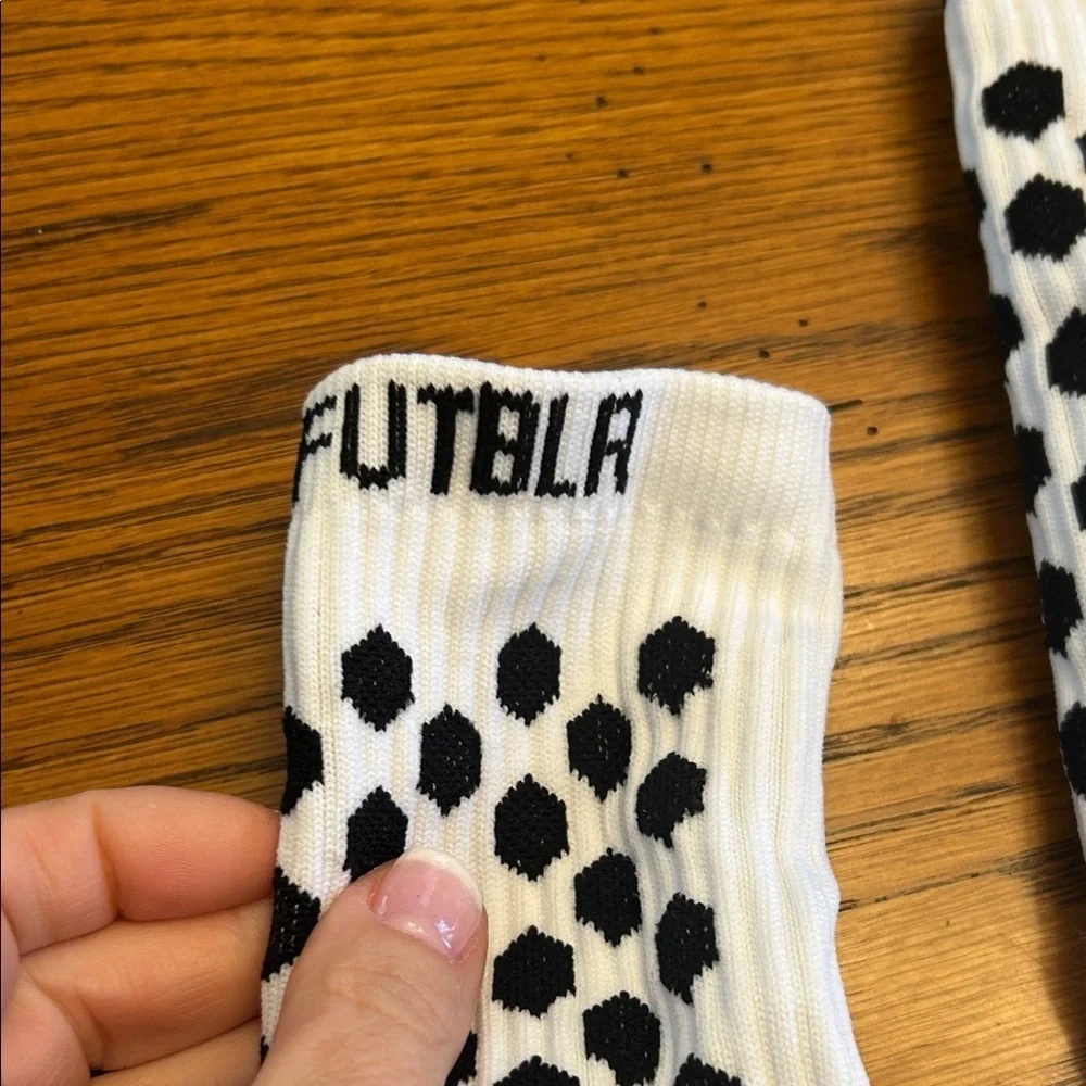 Mens No Slip Cleat Socks